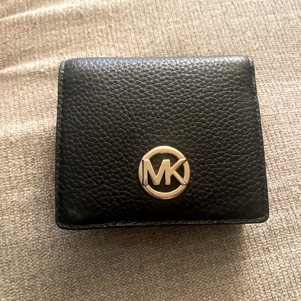 Michael Kors Black Carryall Fulton Card Case Wallet
